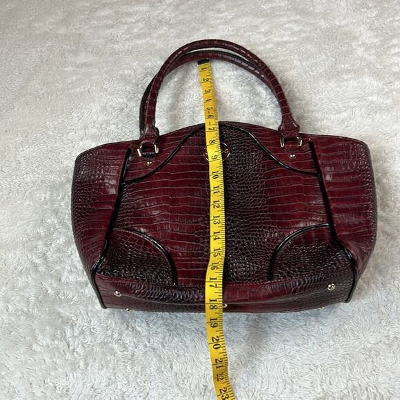 Stauer oxblood faux leather croc embossed alligator shoulder bag - Picture 4 of 11